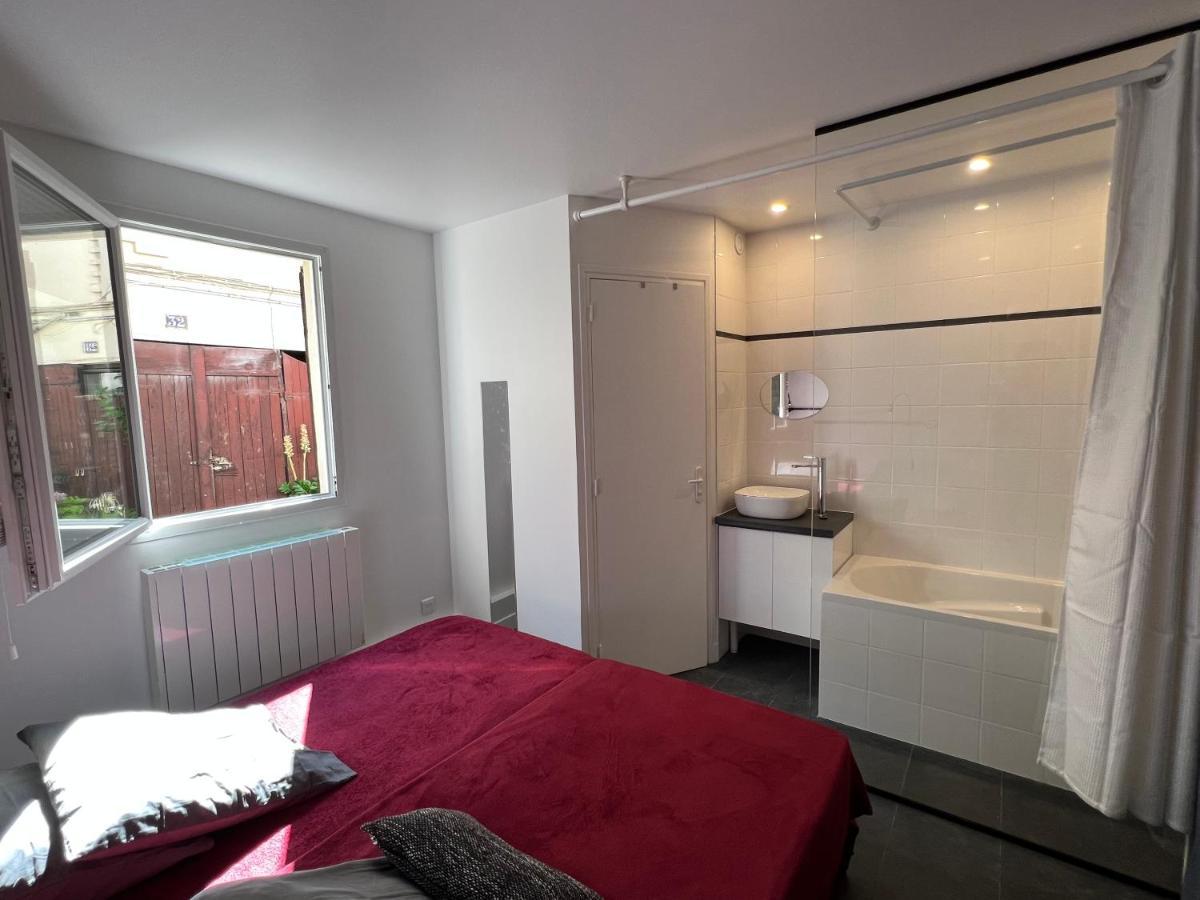 Cite Pilleux - Cozy Apartment In A Private Lane Париж Екстериор снимка