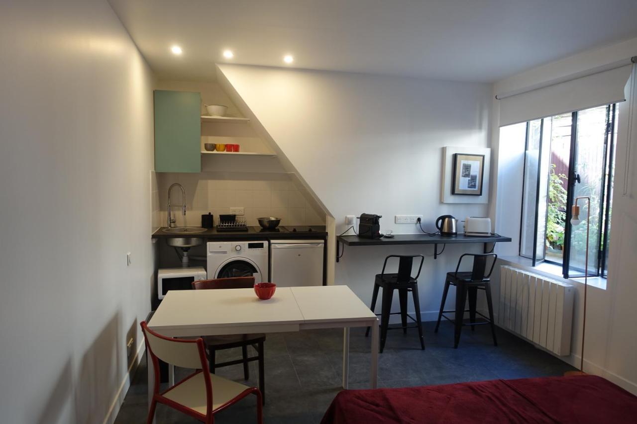 Cite Pilleux - Cozy Apartment In A Private Lane Париж Екстериор снимка